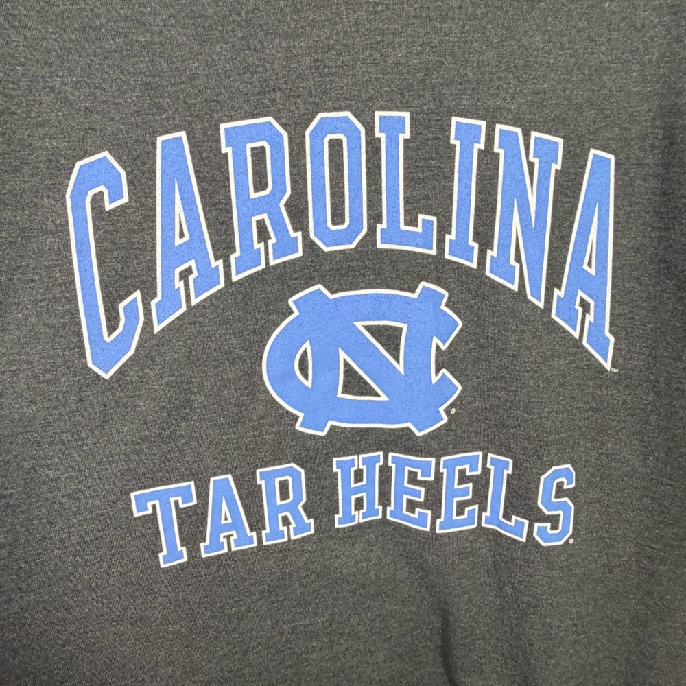 Champion North Carolina Tar Heels T-Shirt - Picture 2 of 4
